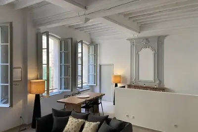 Image de Appartement avec ventilateurs proche du Palais des Papes