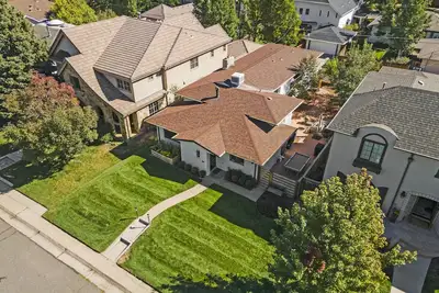 Image de Home in Robinson Park (Hilltop)