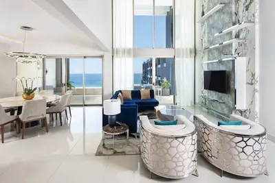 Image de Stylish Luxury 3-Bdroom Loft in Premium Mexico Location - Space Available Bookin