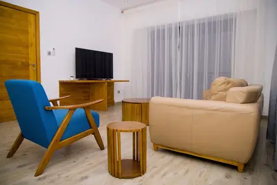 Image de Luxury villa with pool - 10 minutes from the beach!