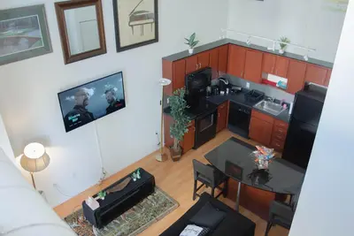 Image de Lakeside Haven Minneapolis Loft with Bbq Area, Patio, Central Ac, Games, W & D