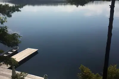 Image de Beautiful open concept Lake Joseph cottage with amazing southern view