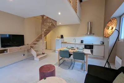 Image de Charmante maison à Angoulême, cour privée, proche parc et bus, accueil bébé, Wifi, animaux acceptés