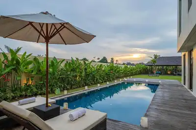 Image de Svarga 3 Bed Beachfront Brand New Stylish Private Pool Villa, Lawn & Gazebo