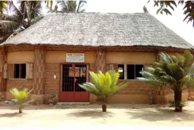 Image de Résidence d'artiste et artisans (Cô-wéwé)à 5min de la plage de Ouidah