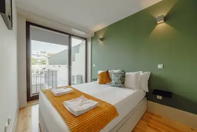 Image de Legacy Oporto Premium Apartment C by Vacationy