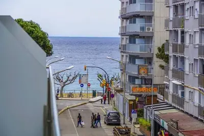 Image de Friendly vacation apartment close to the beach, dogs welcome.