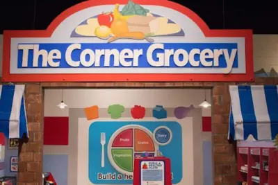 Image de \"Experience the charm of small-town living in a stunning Pennsylvania townhouse!