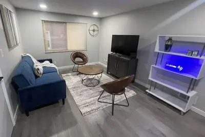 Image de Modern Chic in Old Town East