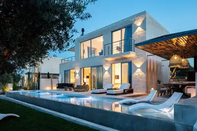 Image de New Lux Villa*Heated SaltyPool*Bbq*SeaView*Garden