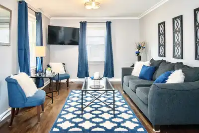 Perfect Private Cincinnati Getaway Near Downtown!