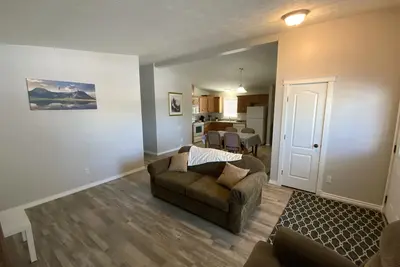 Image de Home away from Home\nMain Floor of Home