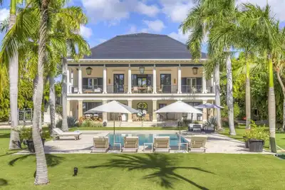 Image de Arrecife 4 - Exceptional Villa with Large Gardens