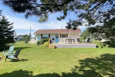 Image de Charming 2 bedroom cottage close to all amenities.