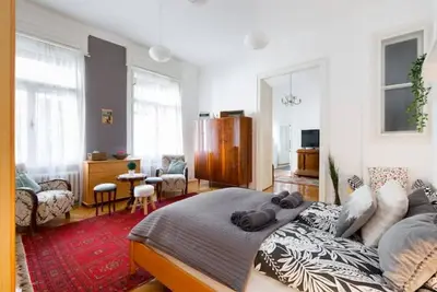 Image de Classical Citycenter Apartment Next to Basilica