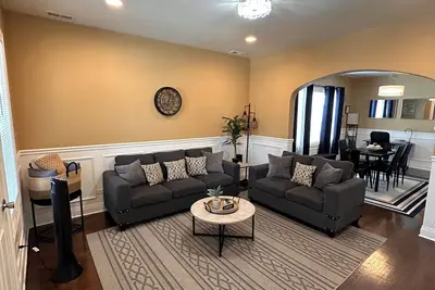 Image de Beautiful 2nd Floor Apartment