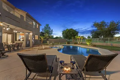 Image de Golf Course Executive home with Free Heated Pool!