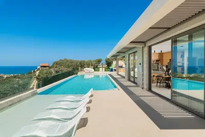 Image de Stunning property with daily cleaning, sauna, gym, fire pit by etouri
