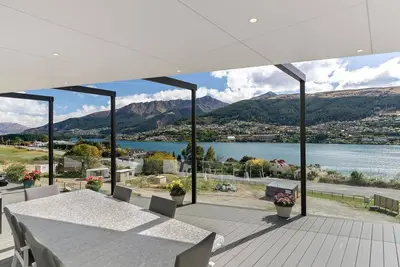 Image de Red Deer Rise | Sun Soaked | Bbq | Outdoor Heating |