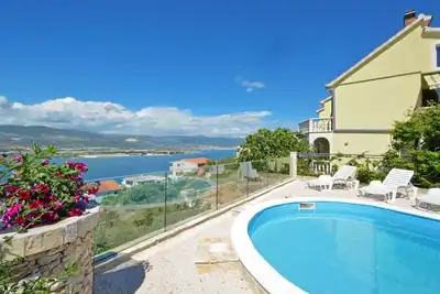 Image de Summer Sun - 3-bdr apt with private pool