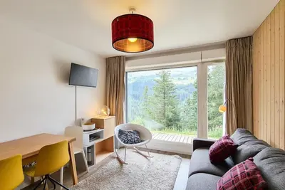 Image de 150m du centre station, Rez-de-chaussée, terrasse, parking, télévision, casier à ski, 40m², Flaine