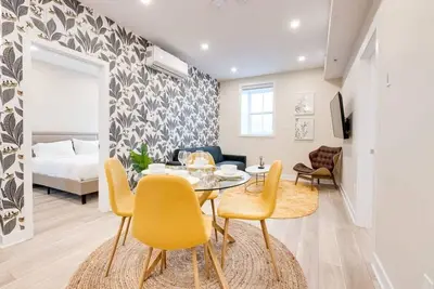 Image de M11 | Mount-Royal Suites: 2br + sofa bed - 32