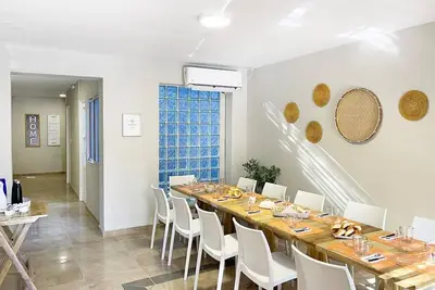 Image de 10 Dormitorios en Suite. Excelente Ubicación