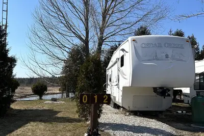 Image de # 01 Experience the Ultimate Sunset Adventure; Trailer on the Water!