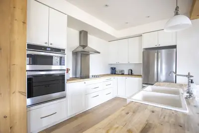 Image de The Farmhouse, Mont-Tremblant · Charming Farmhouse on the Riviere Rouge