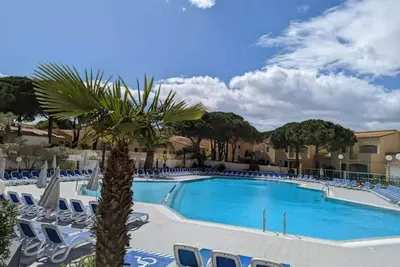 Image de T3 Piscine chauffée, 5min plage, Clim, pinède, et parking