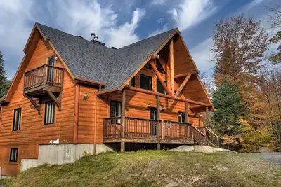 Image de Chalet supérieur (Le Mont-calm)