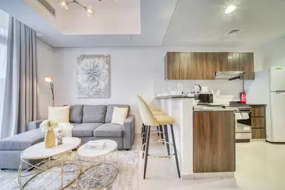 Image de Exquisite 4br Townhouse at Damac Hills 2 Victoria by Deluxe Holiday Homes