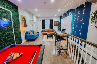 Image de KingSuite / 3 King Beds / Pool Table / Ping-Pong Table