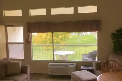 Image de #108 Condo near large pool & shuttle to Gorge Amp-book separately