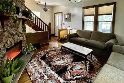 Image de The Getsi: Two blocks from Iwu - Discount for extended stays