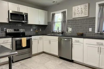 Image de Pinnacle Cottage - 2 bedroom/1. 5 bath - near Pilot Mountain State Park