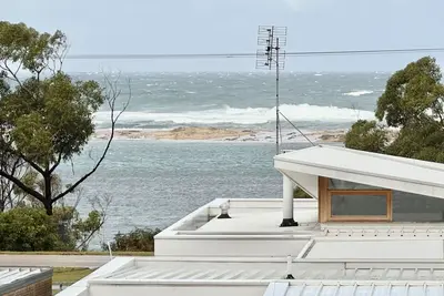 Image de Ocean and Estuary Views - Newly Renovated