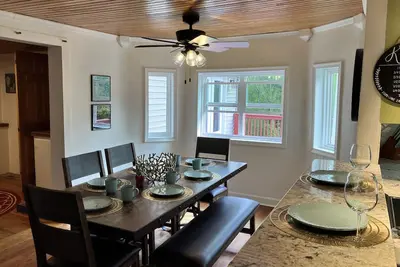 Image de Coin Cottage farmhouse on 151 Trail in Nelson County