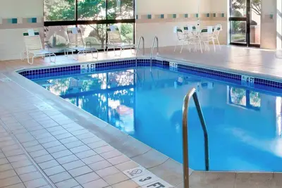A short drive away from the University of Delaware Botanic Gardens! Pets Allowed