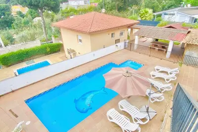 Image de Club Villamar - Deux villas dans une Villa  Blue Twins avec 2 piscines privées et 2 barbecues ver. . .