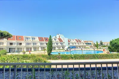 Image de Appartement Lumineux F2 Proche Mer - 6 Couchages, Parking Privé, Animaux Admis - Carnon Ouest