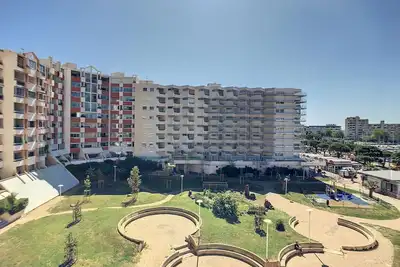 Image de F2 Cabine avec Parking, Lave-linge, Lave-vaisselle, Tv