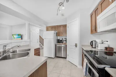 Image de 3 Bedroom, King Bed, Perfect for families, Close to University!