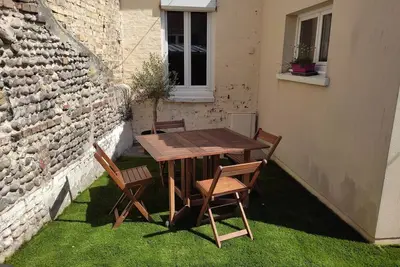 Image de Petite maison de pêcheur à 5 minutes de la plage et des commerces