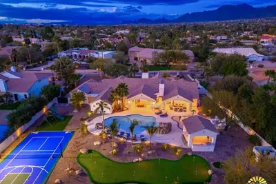 Image de 4Million$Designer WaterslideWonderland+Theatre+Gym+SportCourt+Shuffleboard Court
