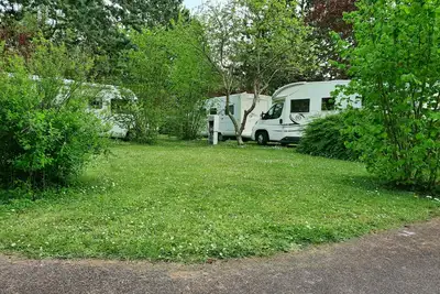 Image de Electrified Camping Pitch