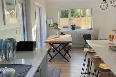 Image de New Stunning 4 bed beach house with Hot Tub