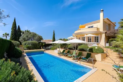 Image de Casa Mandalin, villa avec piscine privée entre Carvoerio et Ferragudo