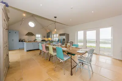 Image de Stunning Sea Front House Set in Twenty Four Acres of Exclusive Private Land