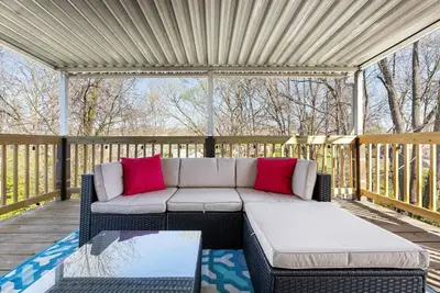 Image de 2br House Near Bristol Motor Speedway